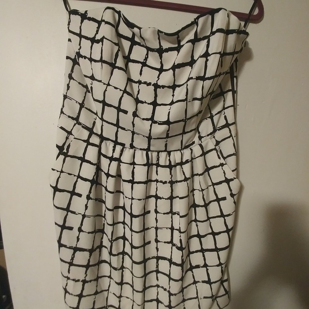 Strapless dress